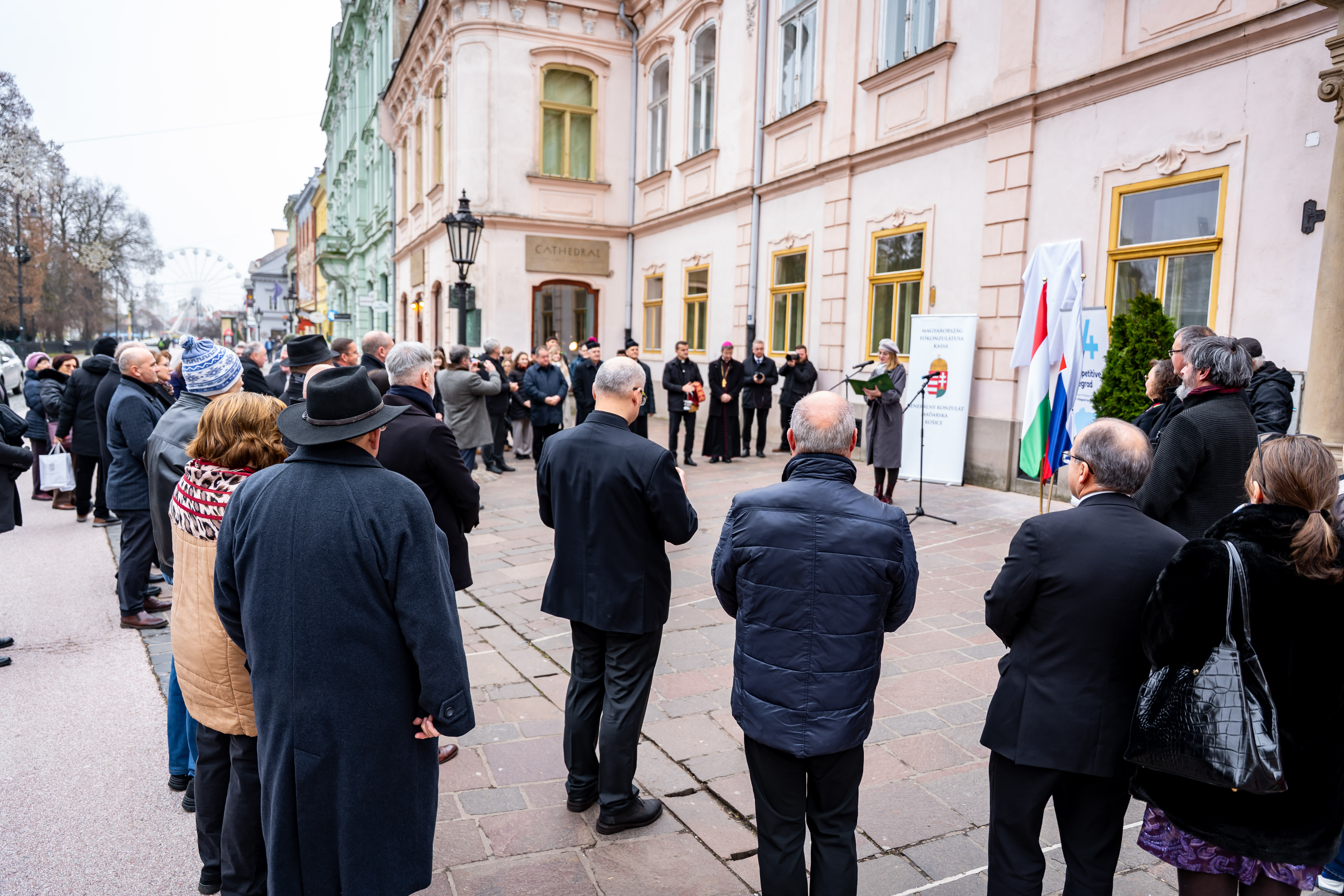 Slavnostne odhalenie pamatnej tabule na pocest kosickeho biskupa Augustina Fischer-Colbrieho-8